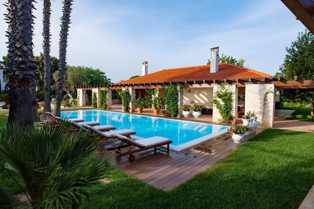 Spaziosa Villa Con Piscina E Giardino, Polignano A Mare Dış mekan fotoğraf